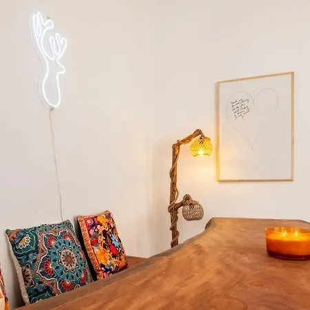 Charming Flat With Central Location In Kadikoy Διαμέρισμα Κωνσταντινούπολη