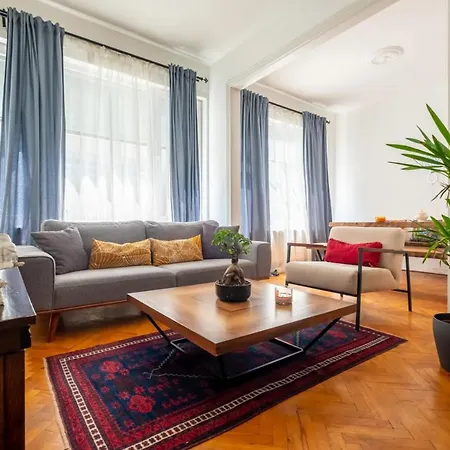 Charming Flat With Central Location In Kadikoy Διαμέρισμα