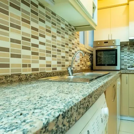 Charming Flat With Central Location In Kadikoy * Κωνσταντινούπολη